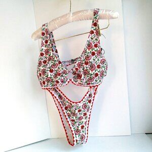 Silver Hoops BIKINI Red & Green Paisley Floral on White Very Cute! SzM